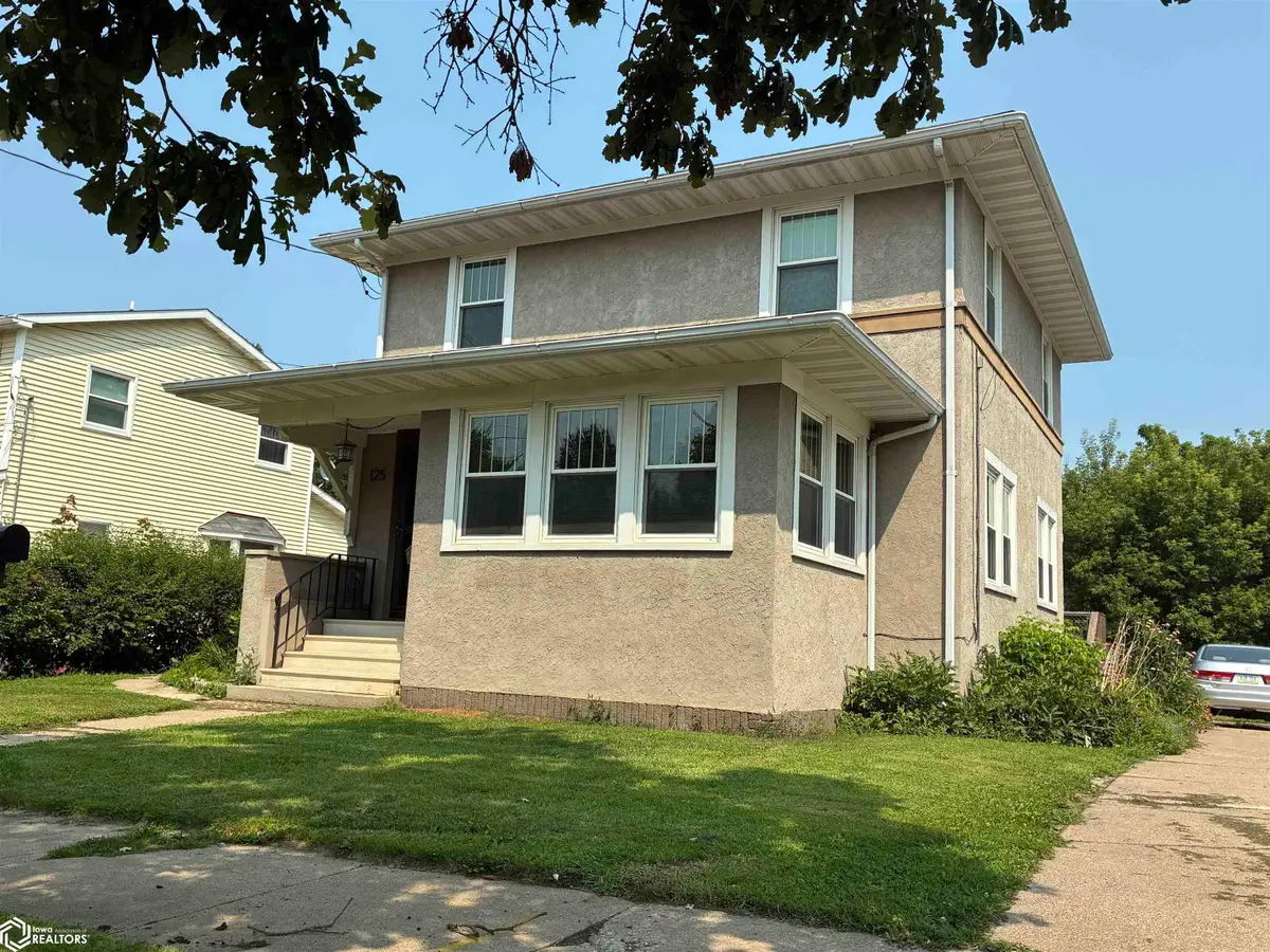 125 S Jackson Avenue, Mason City, IA 50401 - #1