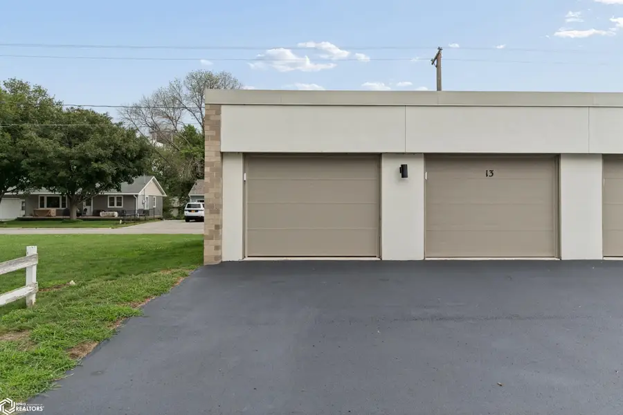 2515 S Lakeview Court #204, Clear Lake, IA 50428 - #2