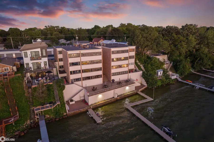 2515 S Lakeview Court #204, Clear Lake, IA 50428 - #3
