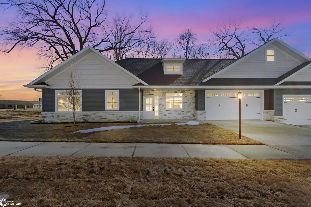 308 27th Pl S, Clear Lake, IA 50428 - #1