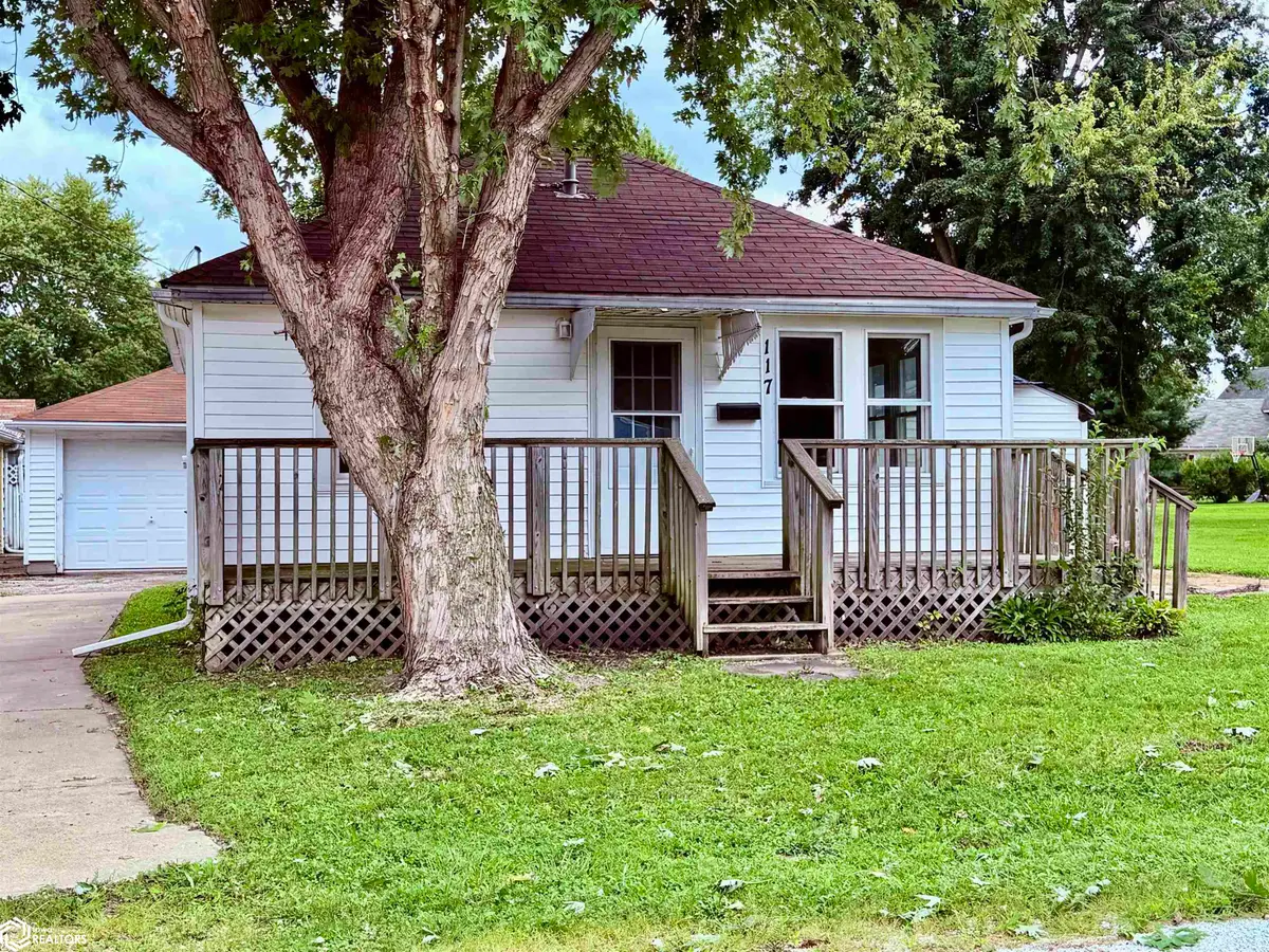 117 N Cooper Street, Stronghurst, IL 61480 - #1