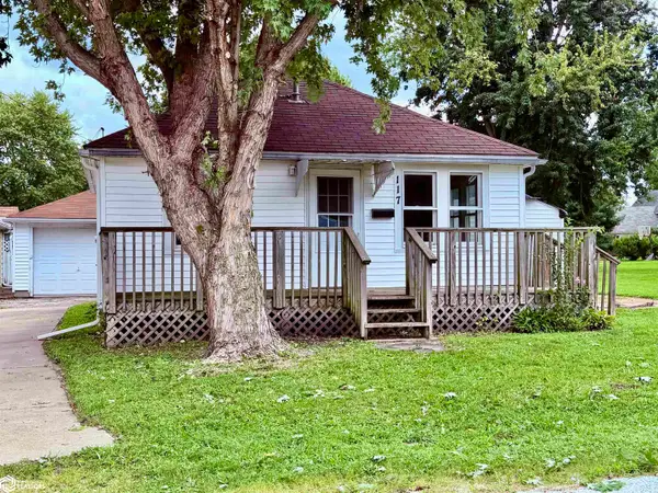 117 N Cooper Street, Stronghurst, IL 61480