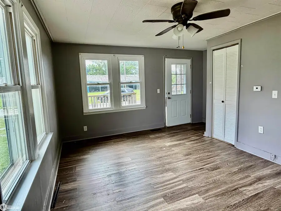 117 N Cooper Street, Stronghurst, IL 61480 - #3