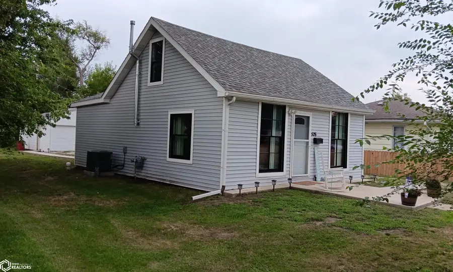 526 S Moore Street, Ottumwa, IA 52501 - #2