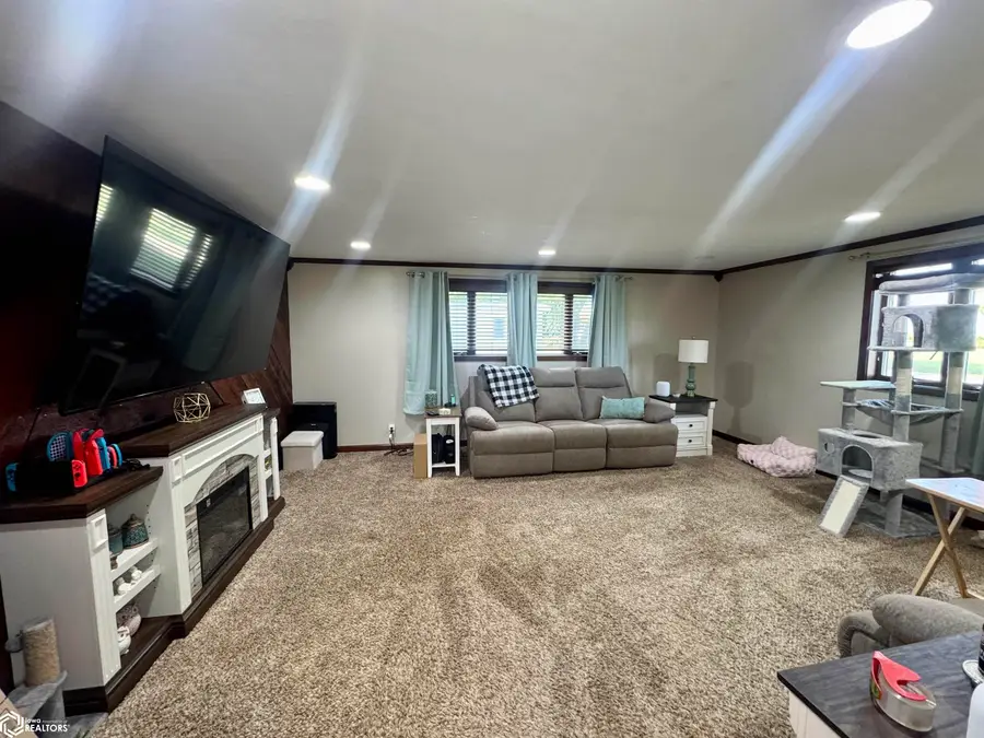 304 Linn Street, Whiting, IA 51063 - #2