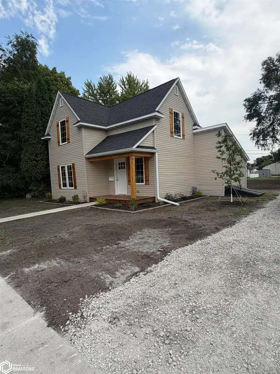 322 N G Street, Oskaloosa, IA 52577 - #2