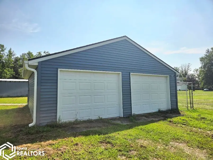 202 3rd Street W, Weldon, IA 50264 - #3