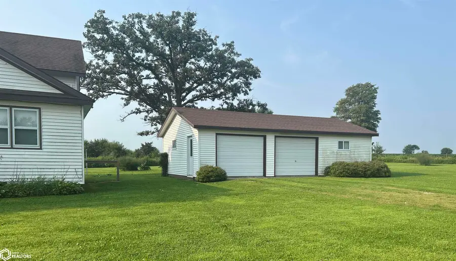1322 Wren Ave, Dumont, IA 50625 - #2