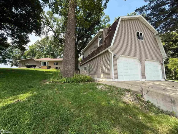 5743 Madison Avenue, Burlington, IA 52601