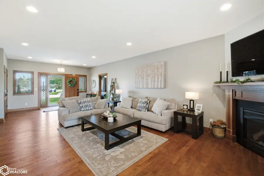 2937 Morning Star Court, Mason City, IA 50401 - #3