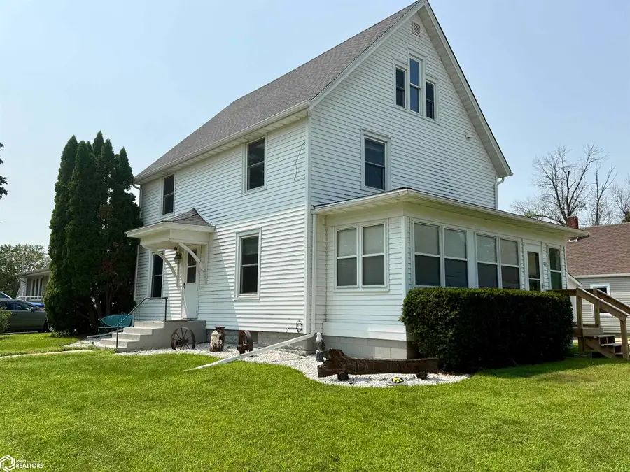 401 W Madison Street, Jefferson, IA 50129 - #2
