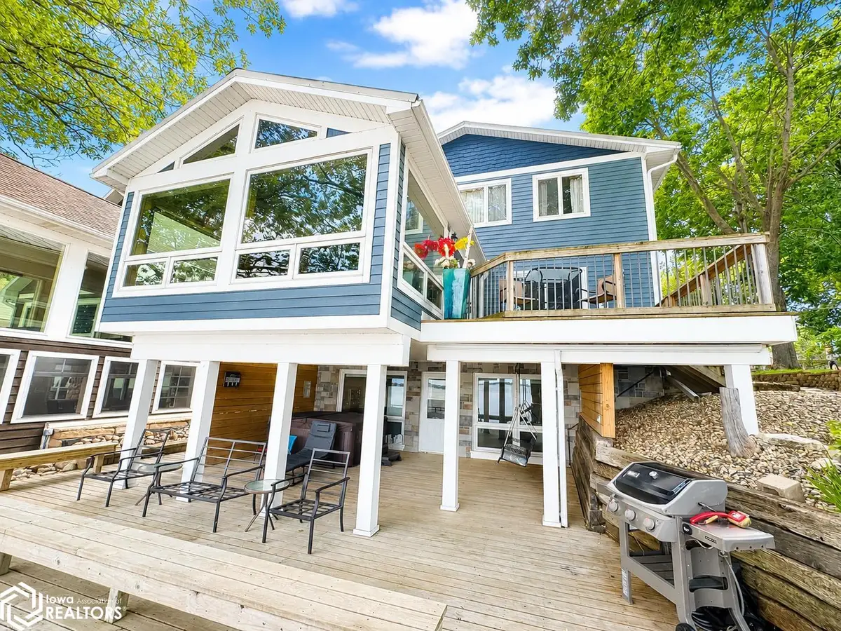 5494 Lakeview Drive, Clear Lake, IA 50428 - #1