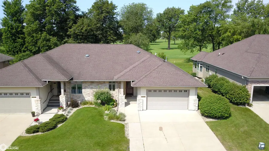 2200 Country Club Drive, Mason City, IA 50401 - #2