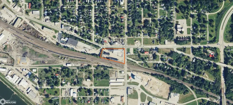 201 S Iowa Street, Ottumwa, IA 52501 - #2