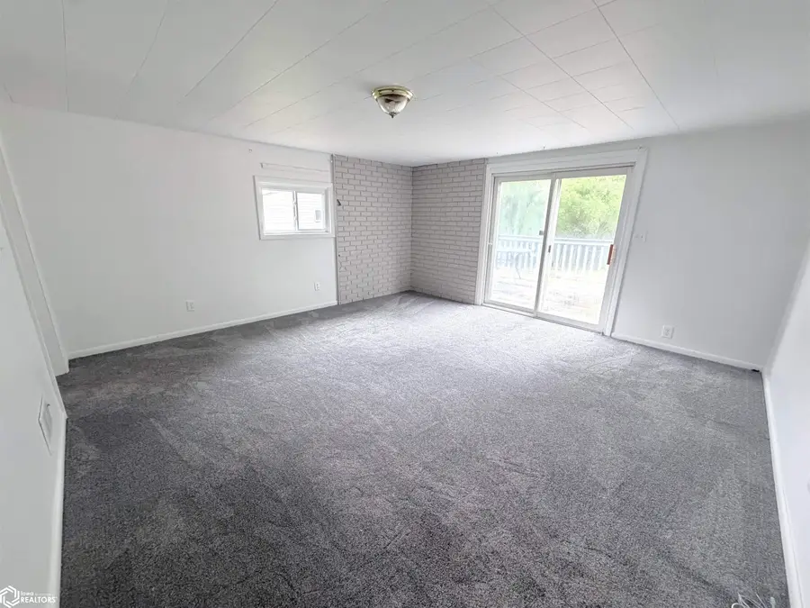 1220 Virginia Ave., Burlington, IA 52601 - #3