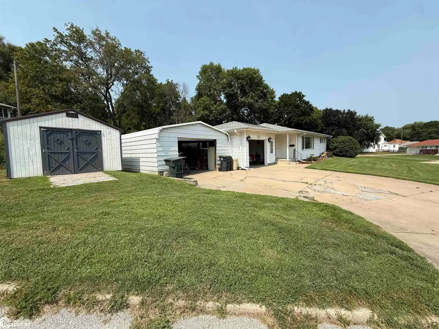 1301 Argyle Street, Hamburg, IA 51640 - #2