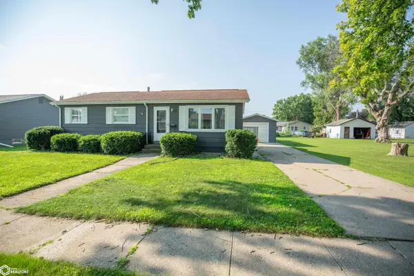 1502 E Oak Street, Algona, IA 50511