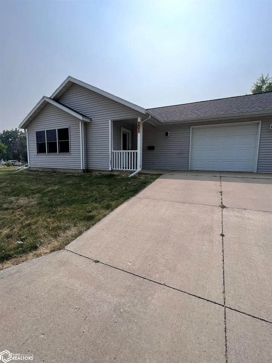201 N Jay Street, Mount Pleasant, IA 52641 - #2