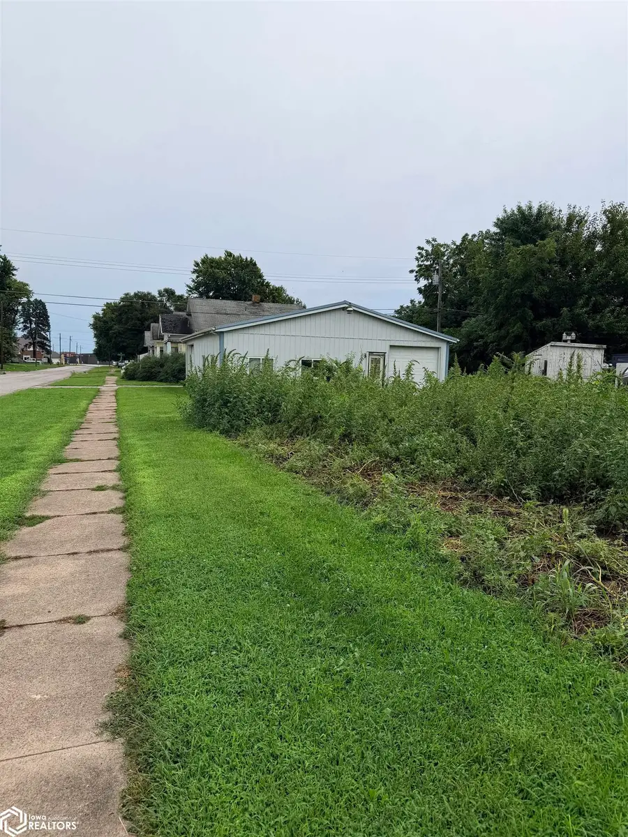 230 N Sheridan N, Ottumwa, IA 52501 - #2