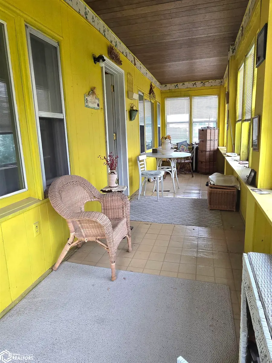 1326 Brick Street, Burlington, IA 52601 - #2