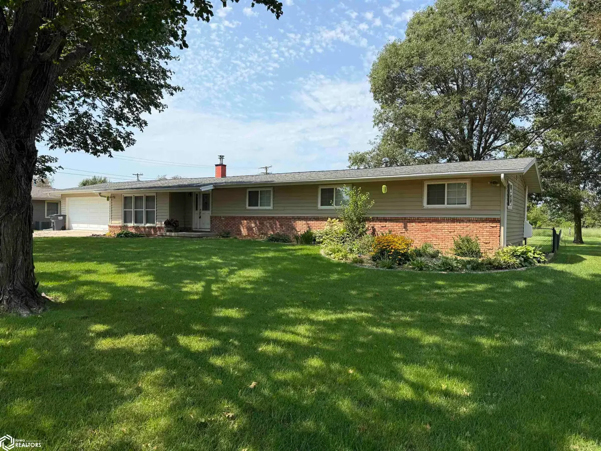 418 Birch Avenue, Eldora, IA 50627 - #1
