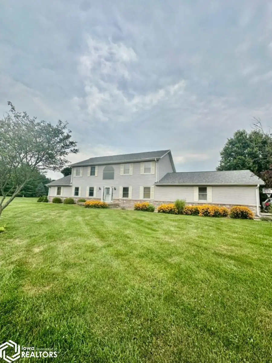 11332 Lakeside Drive, Burlington, IA 52601 - #2