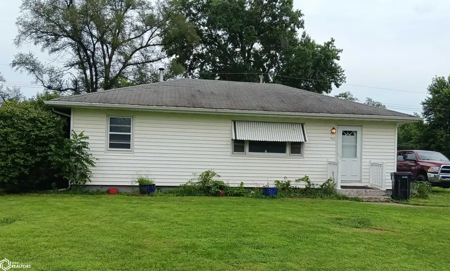950 Lillian Street, Ottumwa, IA 52501 - #3