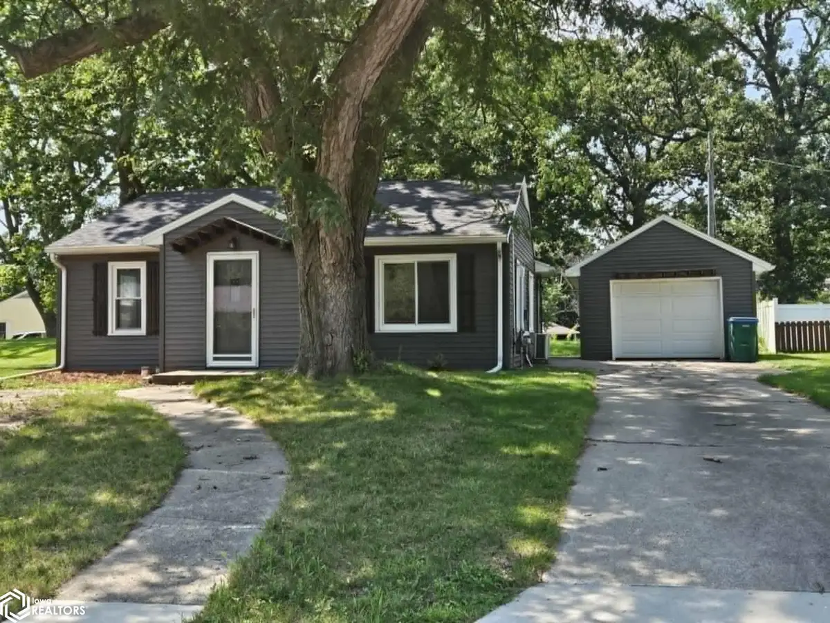 505 Lincoln Drive, Webster City, IA 50595 - #1
