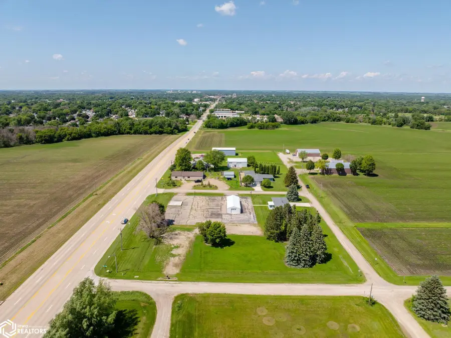 20 34th Street Se, Mason City, IA 50401 - #3
