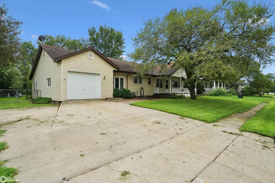 104 W Second St., Mount Pleasant, IA 52641 - #2