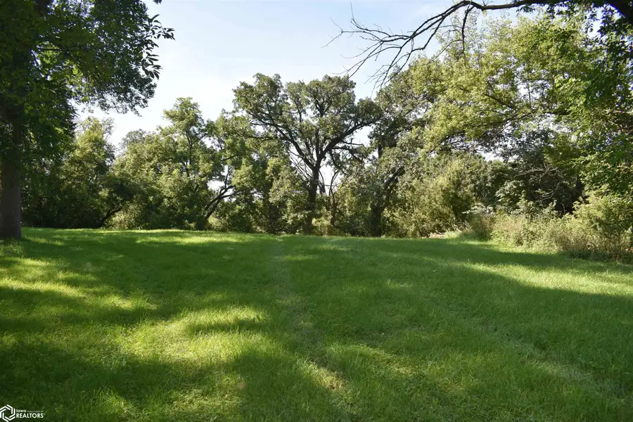 105 Pierce Street, Iowa Falls, IA 50126 - #2