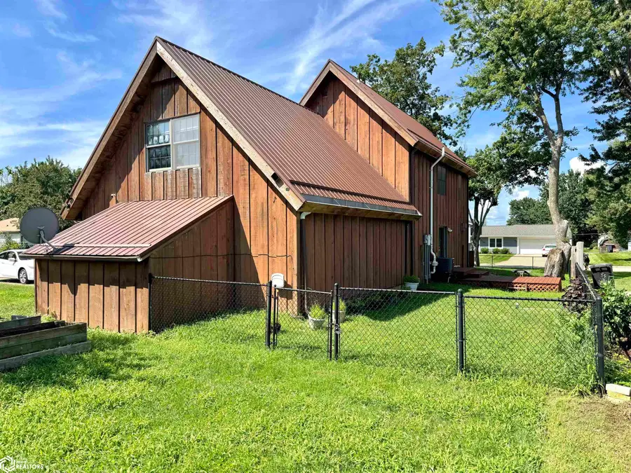 303 E Mc Kinley St., Mount Pleasant, IA 52641 - #3