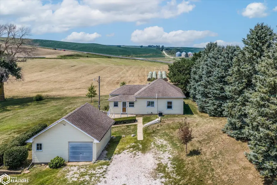 1331 Q Avenue, Charter Oak, IA 51439 - #3