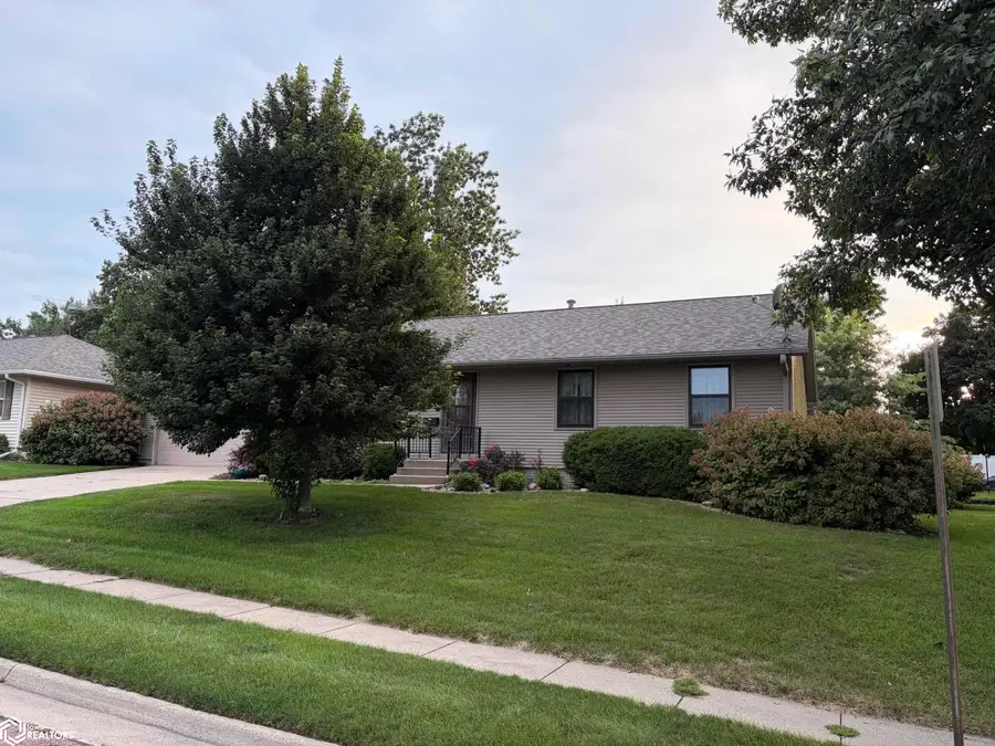 1911 Blossom Lane, Marshalltown, IA 50158 - #2