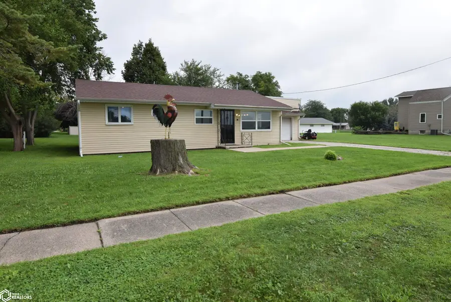 111 10th Avenue Se, Clarion, IA 50525 - #2