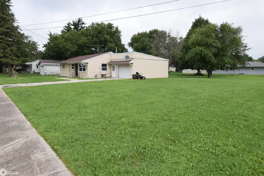 111 10th Avenue Se, Clarion, IA 50525 - #3