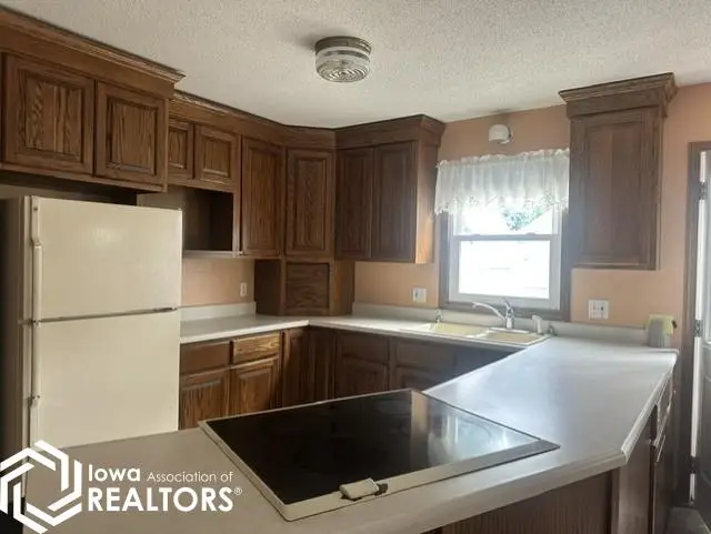 444 1st Street Sw, Britt, IA 50423 - #3