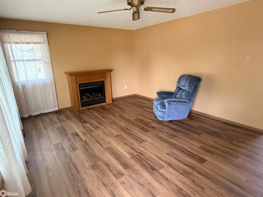 801 Liberty Drive, Fairfield, IA 52556 - #3