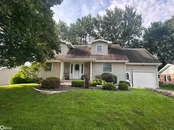 125 Maple Drive, Mediapolis, IA 52637