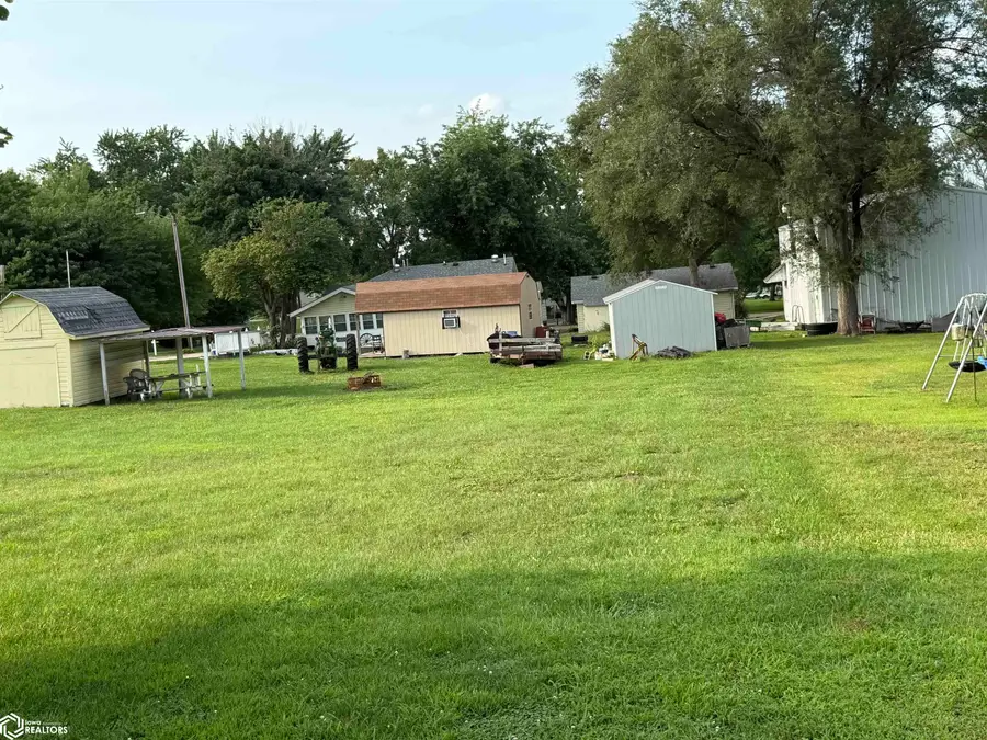 1306 S Ferry Street, Ottumwa, IA 52501 - #3