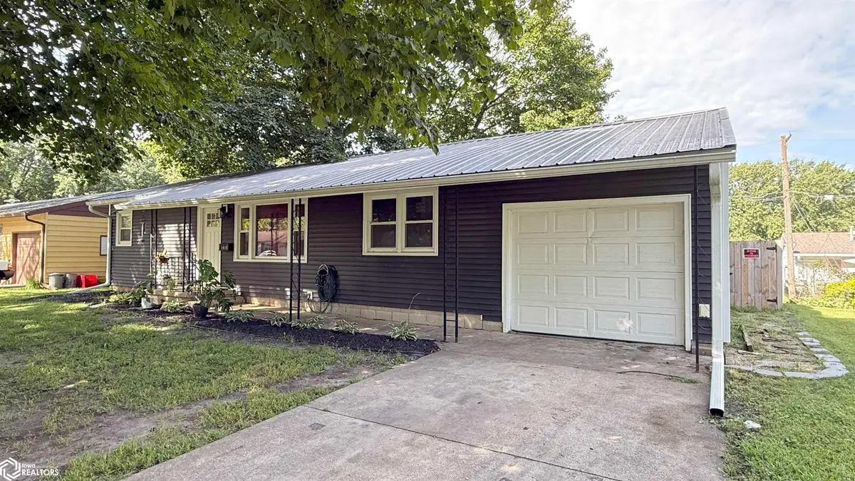 1015 Elizabeth Street, Iowa Falls, IA 50126 - #1