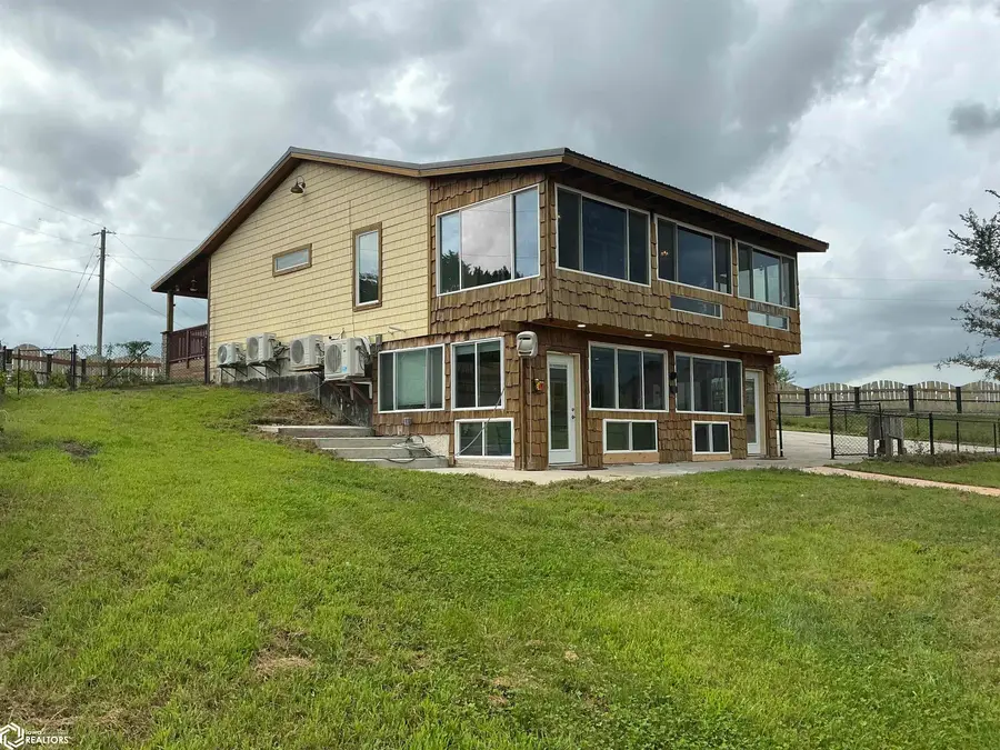 16494 233rd Ave, Centerville, IA 52544 - #3