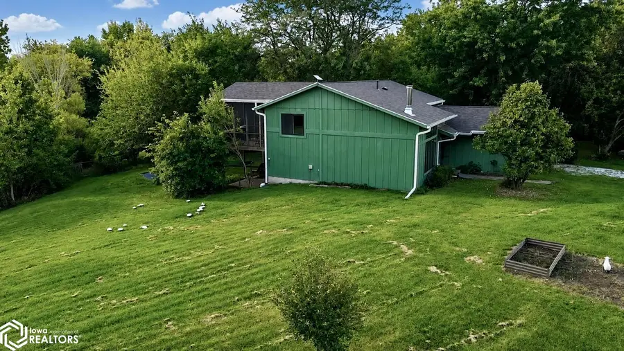 2352 Seven Hills Road, Fairfield, IA 52556 - #3