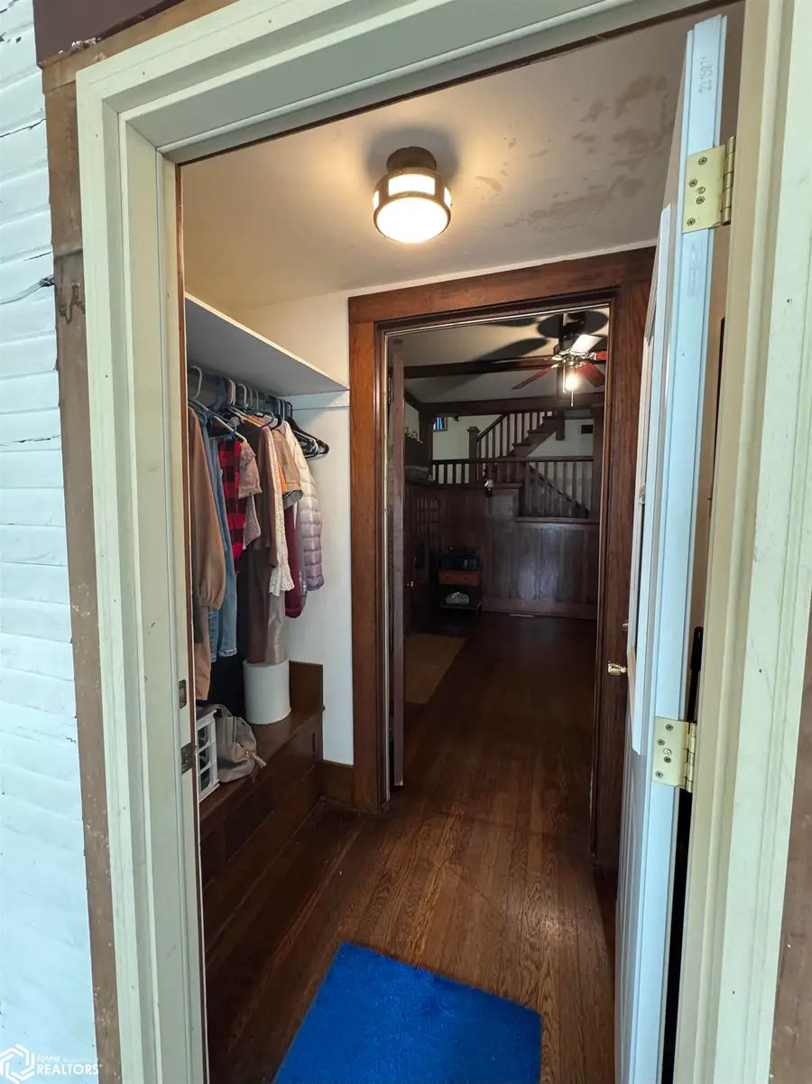 805 W Adams Street, Creston, IA 50801 - #3