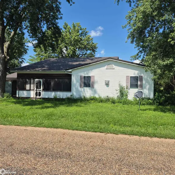 303 E Walnut, Eldon, IA 52554