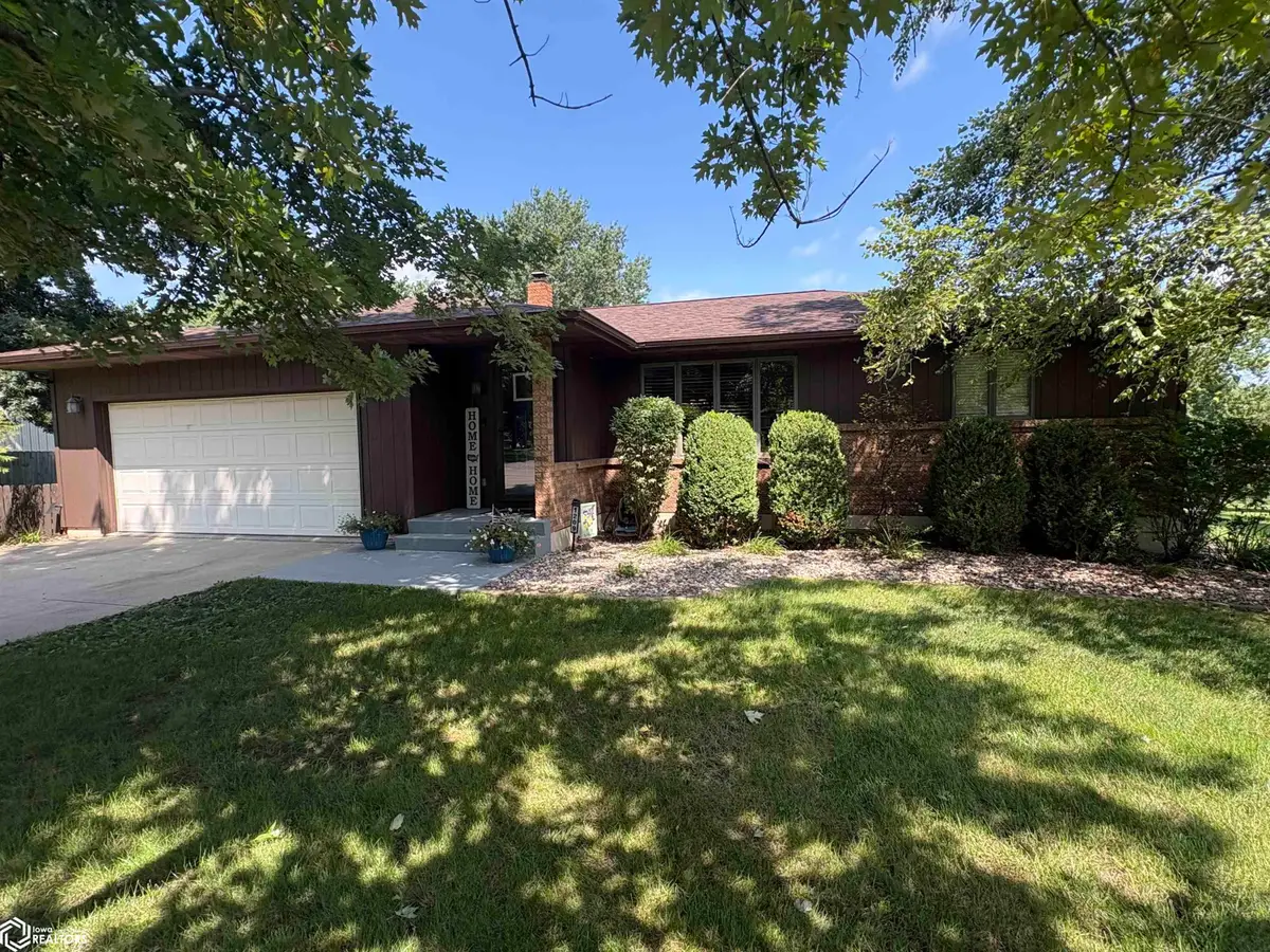 1209 E Grant Street, Centerville, IA 52544 - #1
