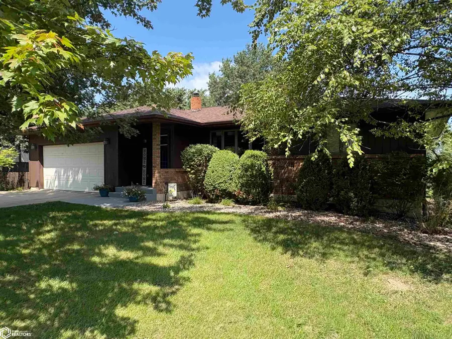 1209 E Grant Street, Centerville, IA 52544 - #3