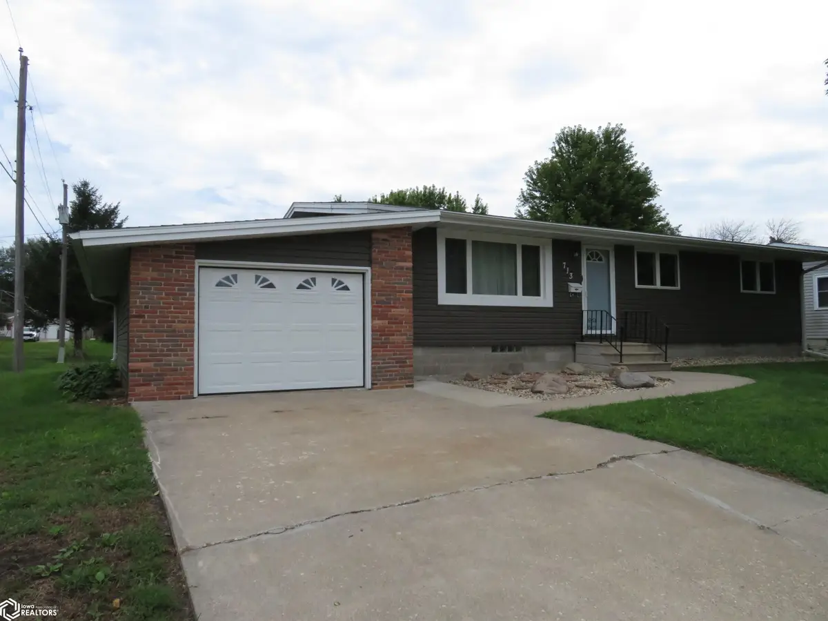 713 3rd St Ne, Clarion, IA 50525 - #1