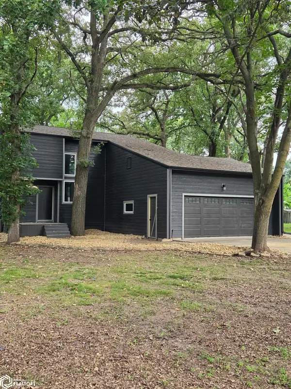 205 Woodlyn Way, Algona, IA 50511