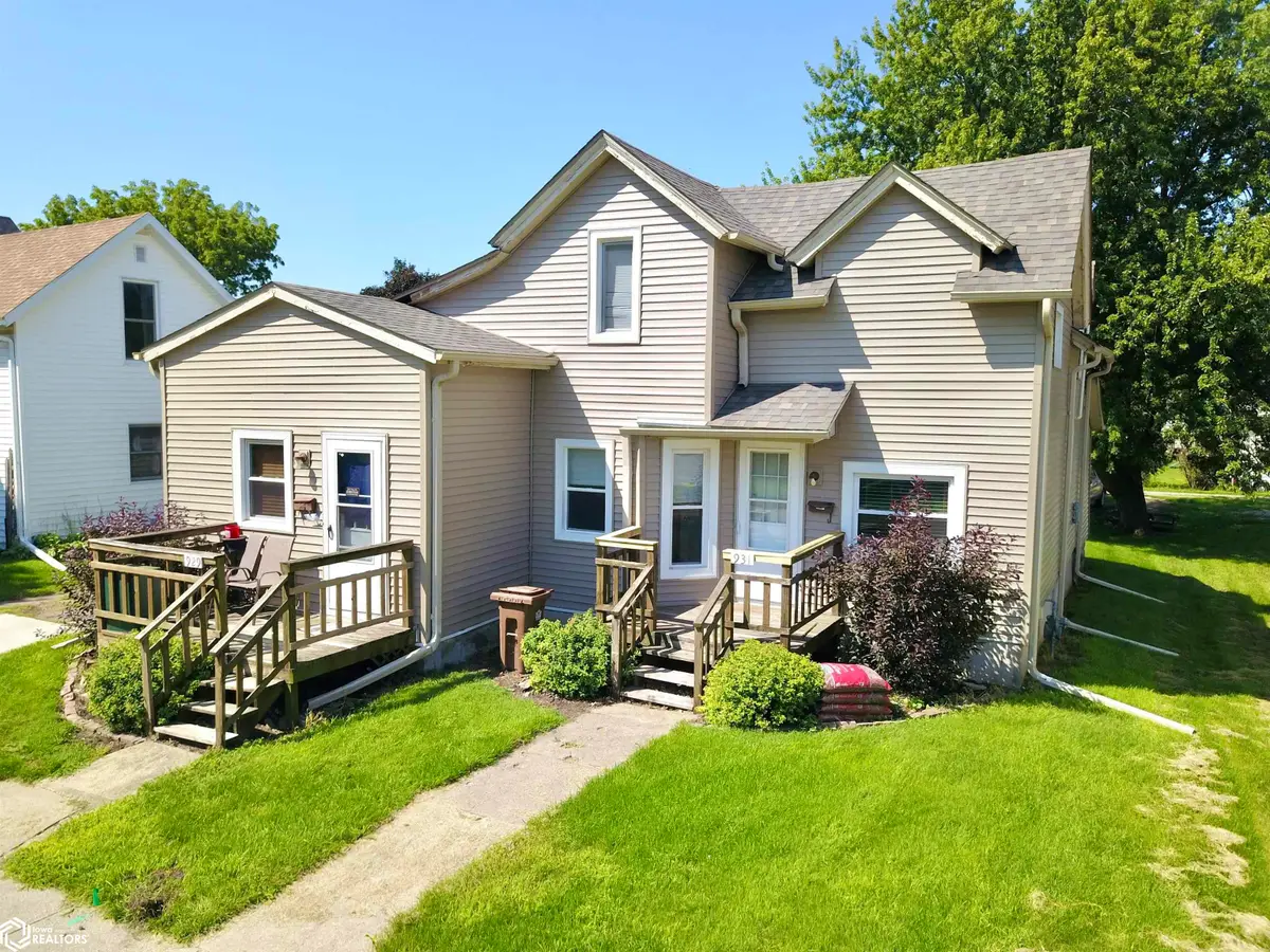 929 - 931 Spring Street, Grinnell, IA 50112 - #1